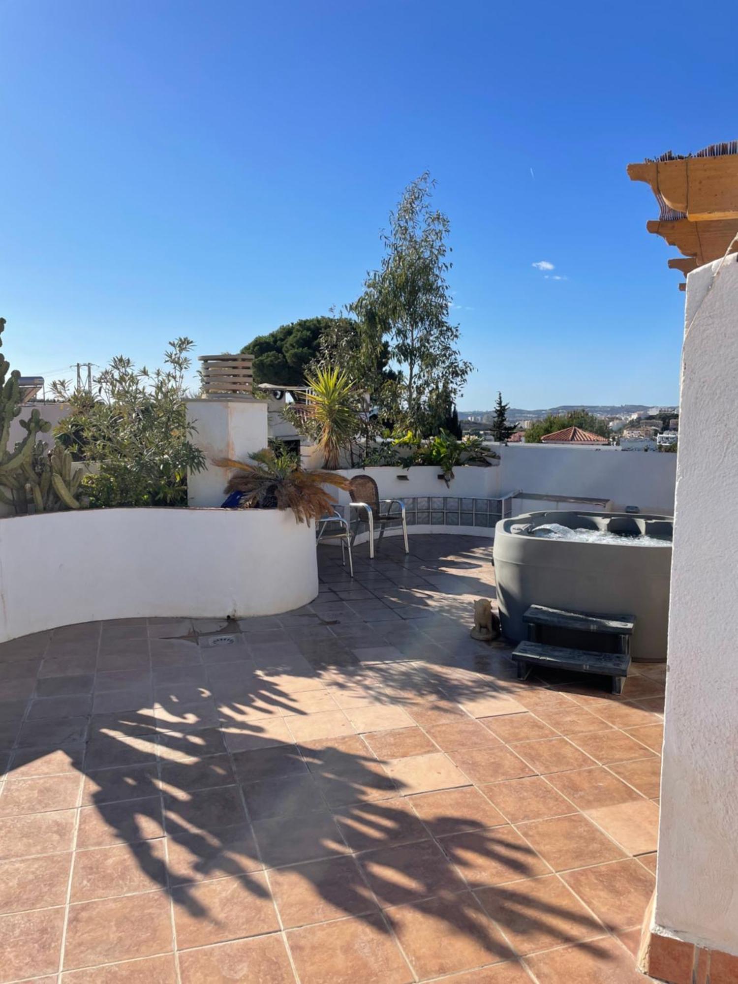 Apartmán Penthouse With Private Roof Terrace And Jacuzzi Fuengirola Exteriér fotografie